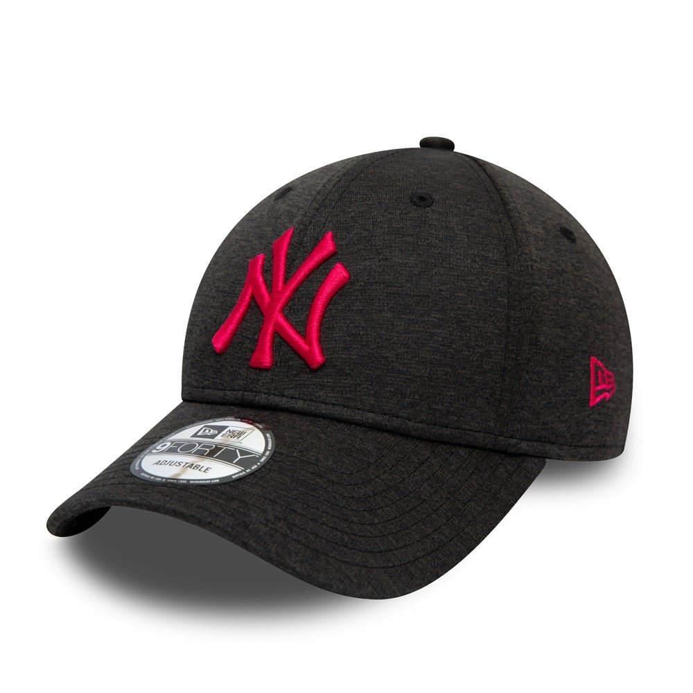 New Era Shadow Tech New York Yankees Cap - White - قبعة - Store 974 | ستور ٩٧٤