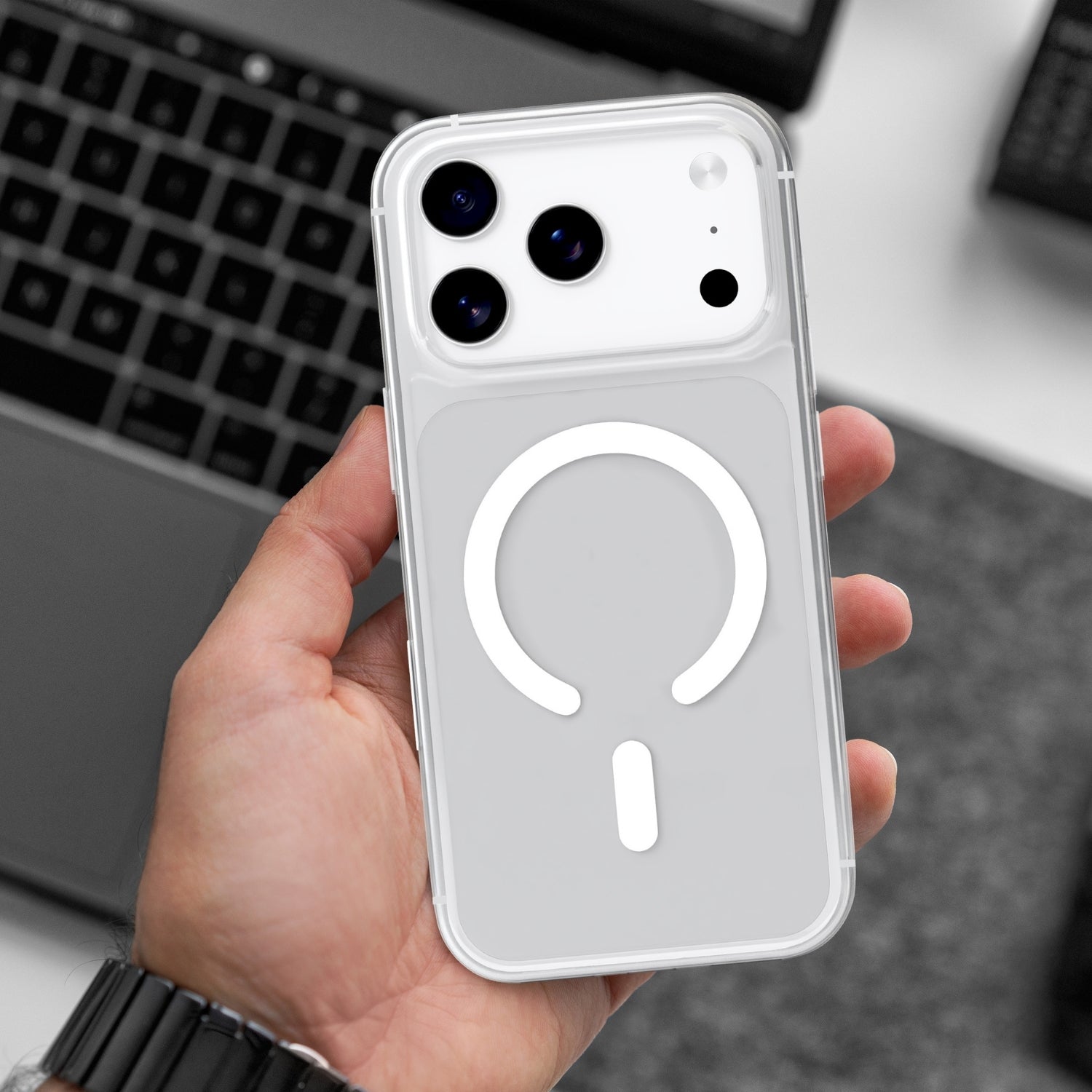 HYPHEN AIRE MagSafe Clear Case - iPhone 17 Pro - 6.3