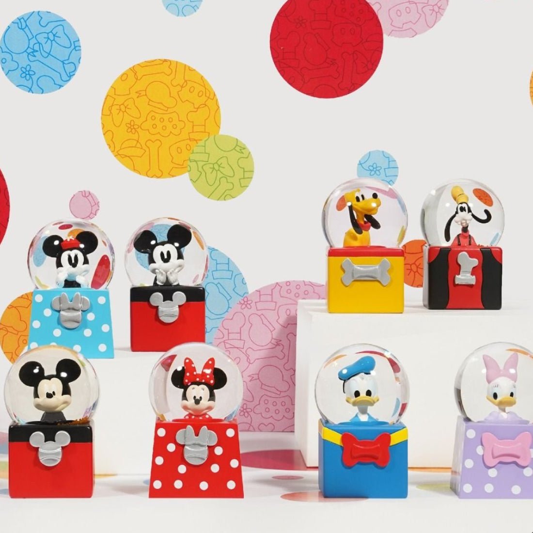 Soap Studio Blind Box - Disney100 Mickey Mouse Mini Snow Globe - مجسم Soap Studio Blind Box - Disney100 Mickey Mouse Mini Snow Globe - مجسم