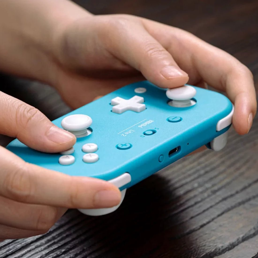 8BitDo Lite 2 Bluetooth gamepad - Turquoise Edition - وحدة تحكم - Store 974 | ستور ٩٧٤