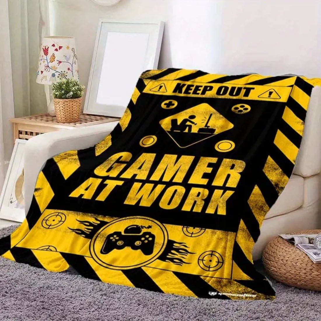 Cozy Gamer Art Blanket - SOFT POLYESTER (150x200cm)  - 1 Piece - غطاء - Store 974 | ستور ٩٧٤