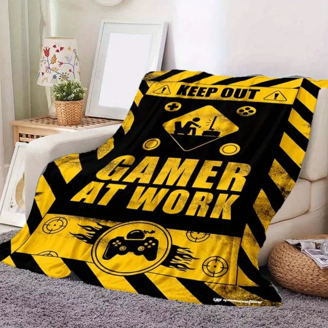 Cozy Gamer Art Blanket - SOFT POLYESTER (150x200cm) - 1 Piece - غطاء Cozy Gamer Art Blanket - SOFT POLYESTER (150x200cm) - 1 Piece - غطاء
