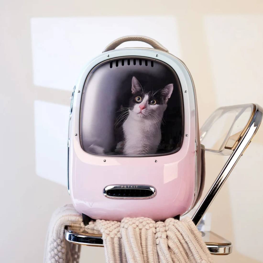 Petkit Breezy 2 Smart Cat Backpack - Pink - حقيبة حيوانات أليفة Petkit Breezy 2 Smart Cat Backpack - Pink - حقيبة حيوانات أليفة