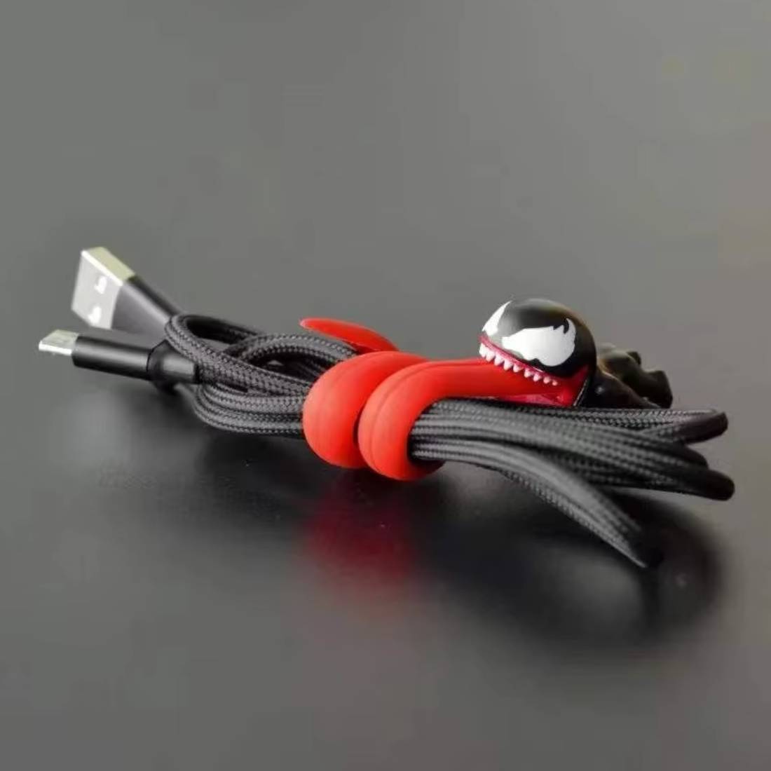 UME Venom Cable Holder & Protector - حامل - Store 974 | ستور ٩٧٤