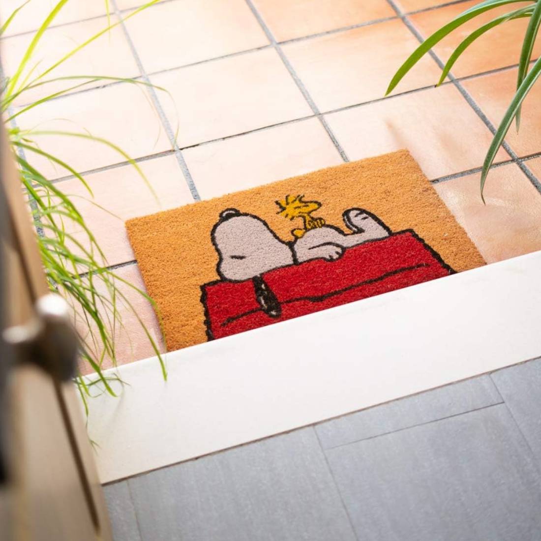 Snoopy Doormat - حصيرة - Store 974 | ستور ٩٧٤