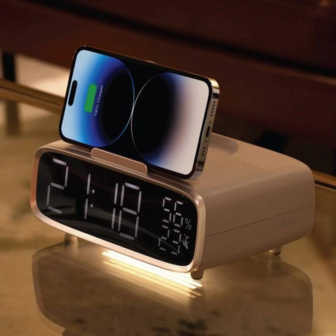 Momax Q.Clock 5 Clock Digital مع شاحن لاسلكي - Mmكber صot Momax Q.Clock 5 Clock Digital مع شاحن لاسلكي - Mmكber صot
