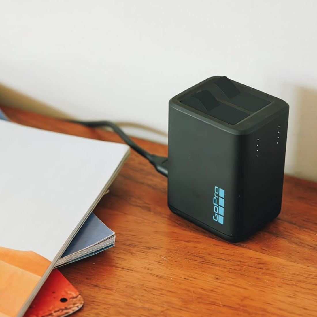GoPro Dual Battery Charger for HERO13 - Black - شاحن - Store 974 Electronics WLL  | ستور٩٧٤ للالكترونيات ذ.م.م