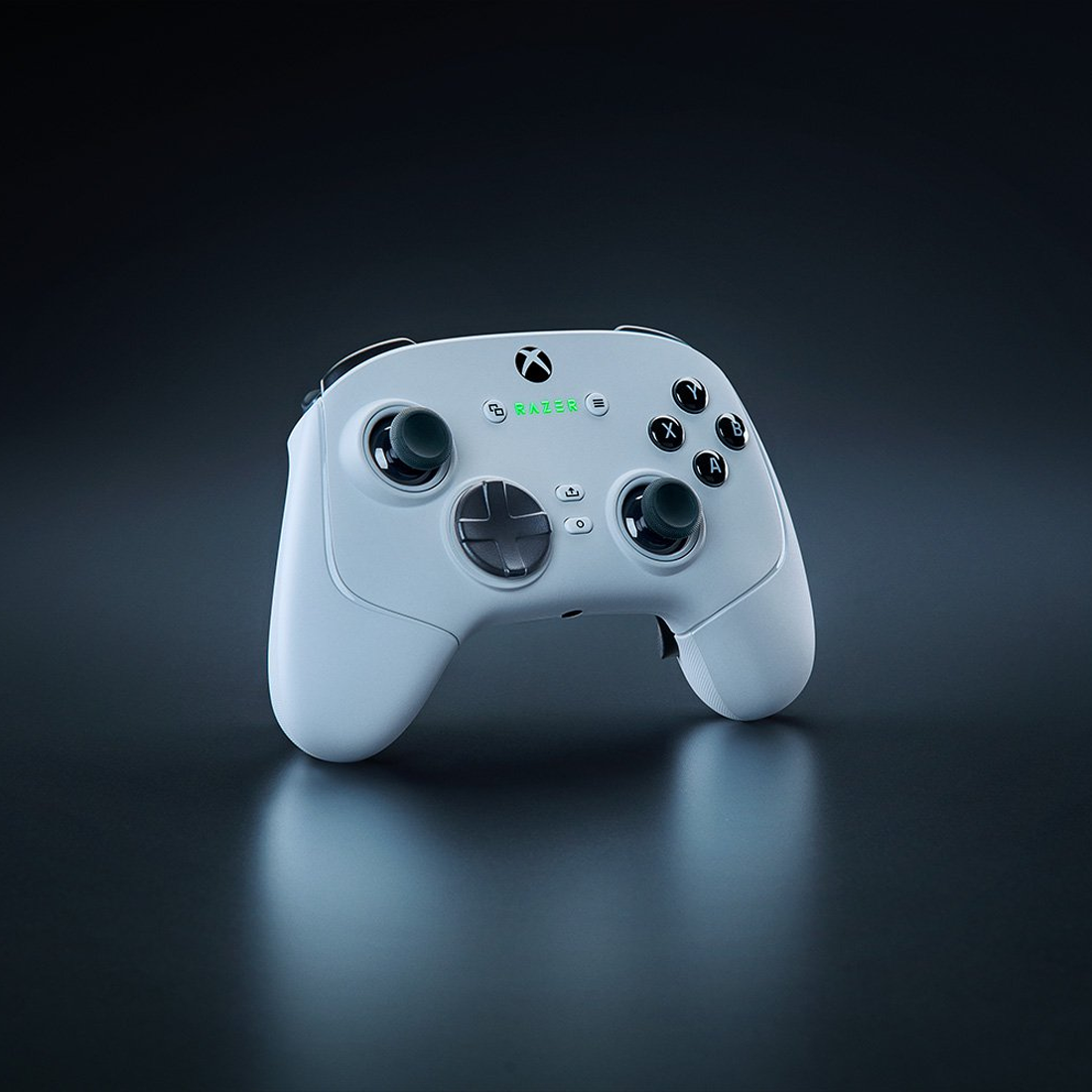 Razer Wolverine V3 Pro - White - سماعة Razer Wolverine V3 Pro - White - سماعة