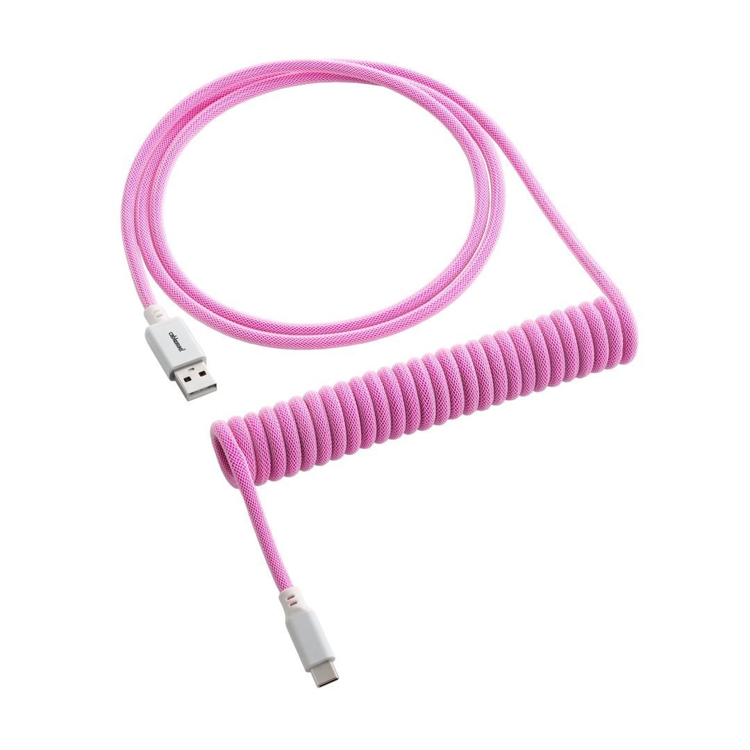 CableMod Classic Coiled Keyboard Cable (Strawberry Cream, USB A to USB Type C, 150cm) - كابل CableMod Classic Coiled Keyboard Cable (Strawberry Cream, USB A to USB Type C, 150cm) - كابل