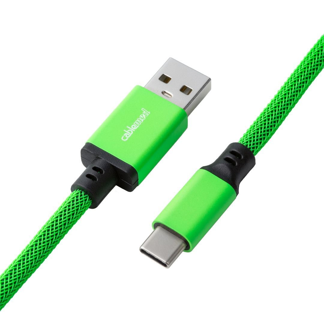 CableMod Pro Coiled Keyboard Cable (Viper Green, USB A to USB Type C, 150cm) - كابل CableMod Pro Coiled Keyboard Cable (Viper Green, USB A to USB Type C, 150cm) - كابل