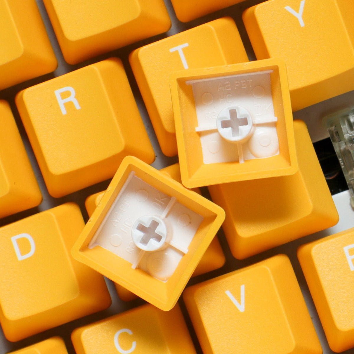 Ducky One 3 Yellow Mini 60% Wired Mechanical Gaming Keyboard - Cherry Black - لوحة مفاتيح - Store 974 | ستور ٩٧٤