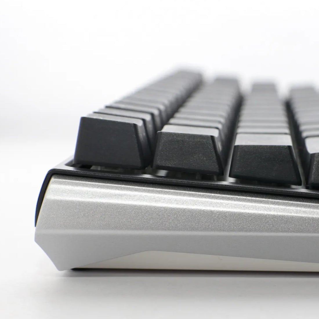 Ducky One 3 SF Classic Mechanical Keyboard - Cherry Silent Red - Store 974 | ستور ٩٧٤