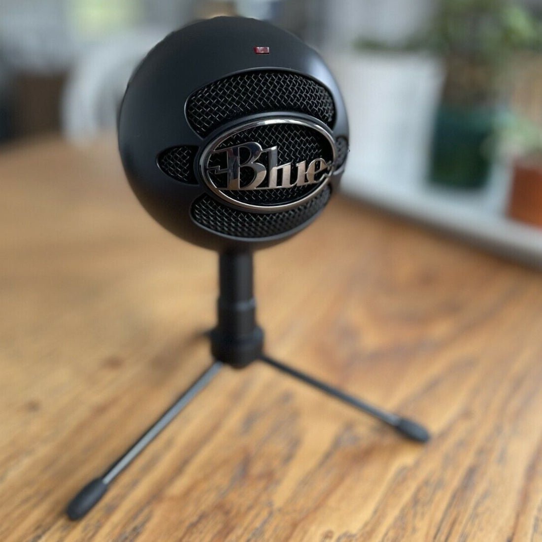 Blue Snowball iCE Plug and Play USB Microphone - Black - ميكروفون Blue Snowball iCE Plug and Play USB Microphone - Black - ميكروفون