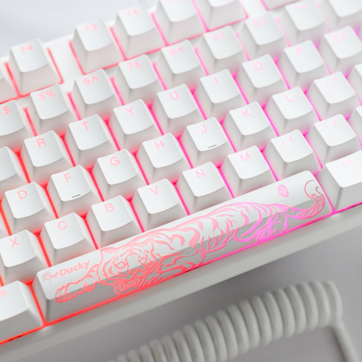 Ducky One 3 TKL Pure White Wired Mechanical Gaming Keyboard - Red Switch - لوحة مفاتيح - Store 974 | ستور ٩٧٤
