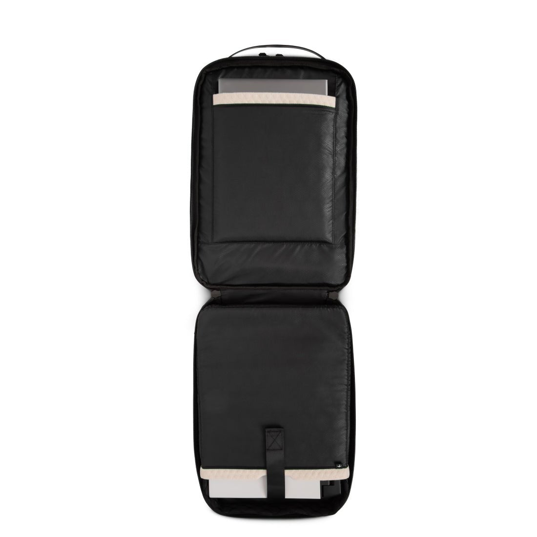 Alienware Horizon AW723P Travel Backpack - Black - حقيبة حاسوب محمول – Store974 Electronics WLL