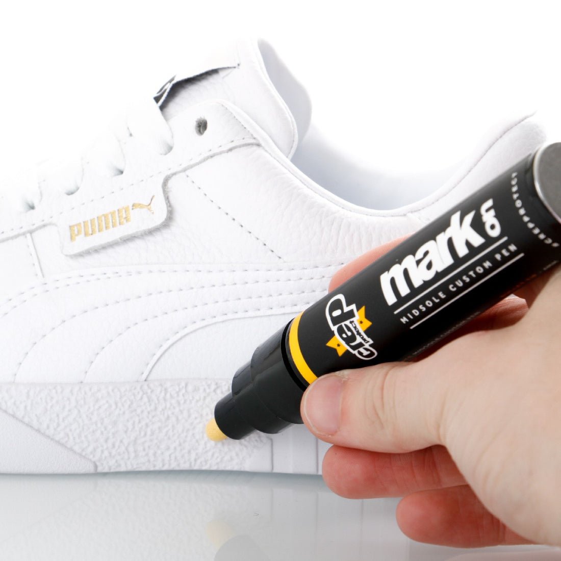 Crep Protect Mark On Pen - White - قلم تنظيف أحذية Crep Protect Mark On Pen - White - قلم تنظيف أحذية