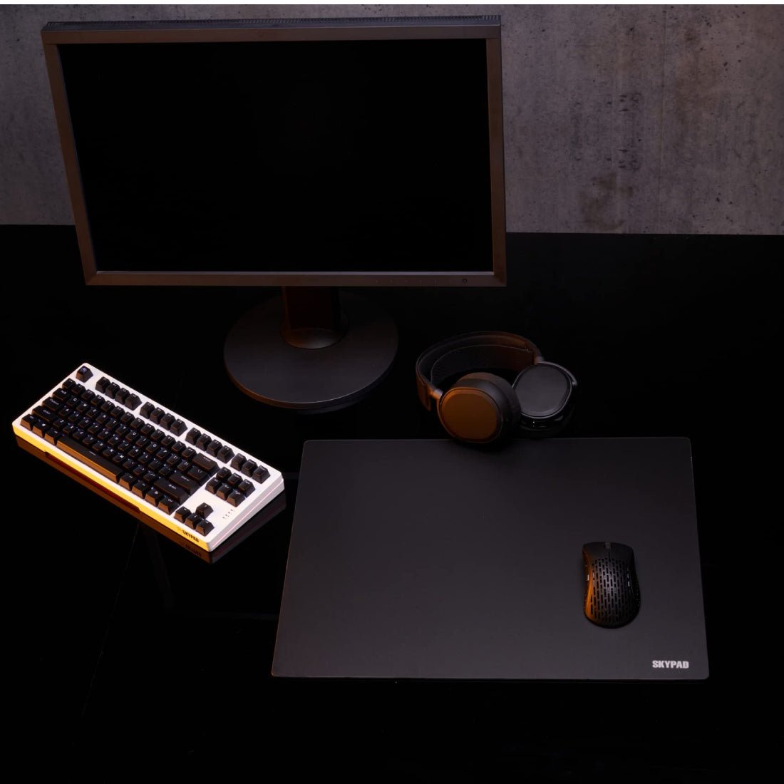 Skypad Glass 3.0 XL Gaming Mousepad - Black Text - حصيرة فأرة - Store 974 | ستور ٩٧٤
